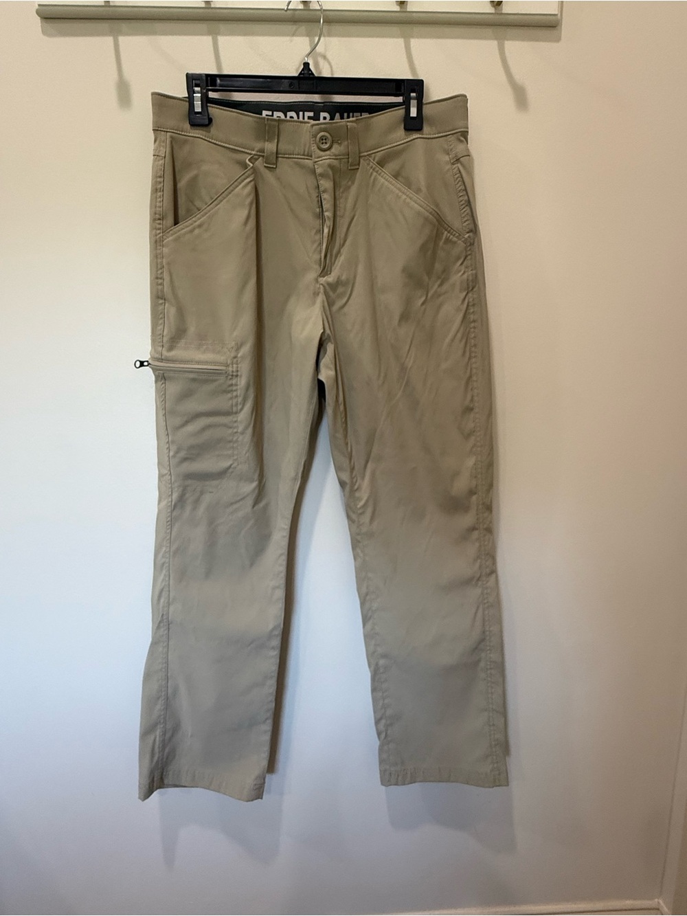 Eddie Bauer Men's Khaki Cargo Pants